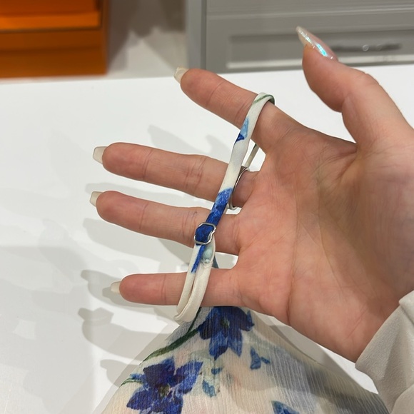 Theory Vaneese Garden Print floral Silk white Top Silk camisole size XS/P/TP - Picture 10 of 13